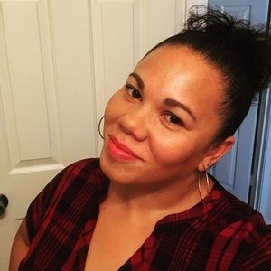 Meet your Posher, Noemi